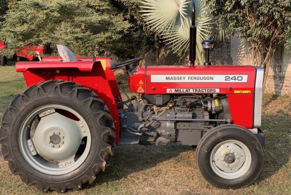 Massey Ferguson MF 240 Tractor<h5 class="product-price"><span class="starting-from">Starting Price:</span><span class="currency">$</span>6,300</h5>